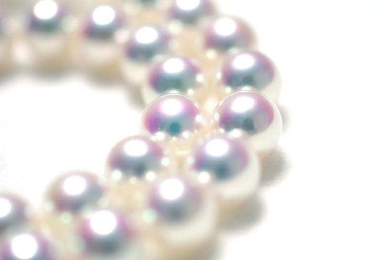 【神奈川県横浜市】真珠ネックレス選びに役立つ豆知識　似合う真珠が変わるって本当！？
