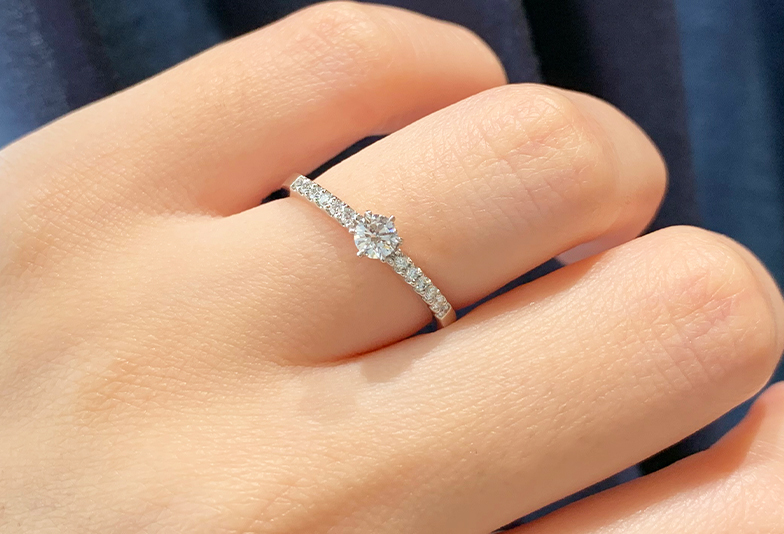 【富山市】大好きな彼から貰った婚約指輪を毎日着けたい！そんな女性にオススメの婚約指輪のデザインとは？
