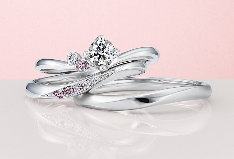上越市　カフェリングのピンクダイヤの婚約指輪・結婚指輪　ローブドゥマリエ、ローブドゥマリエデュー