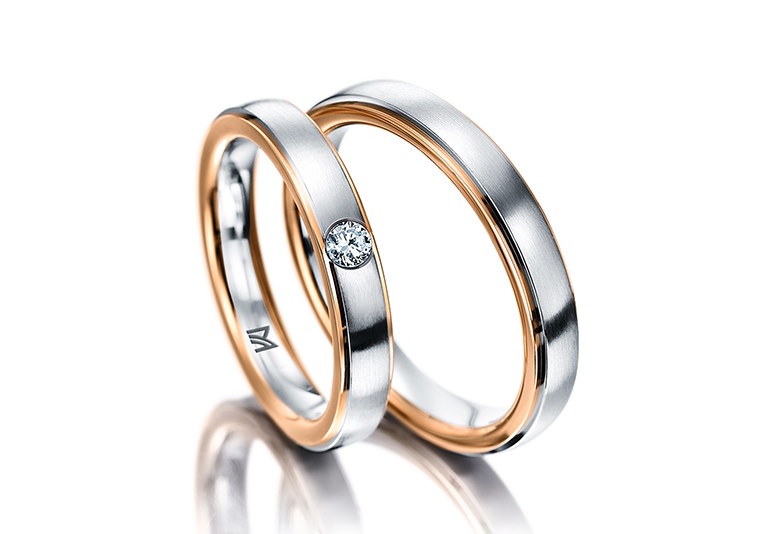 スイス2色の結婚指輪