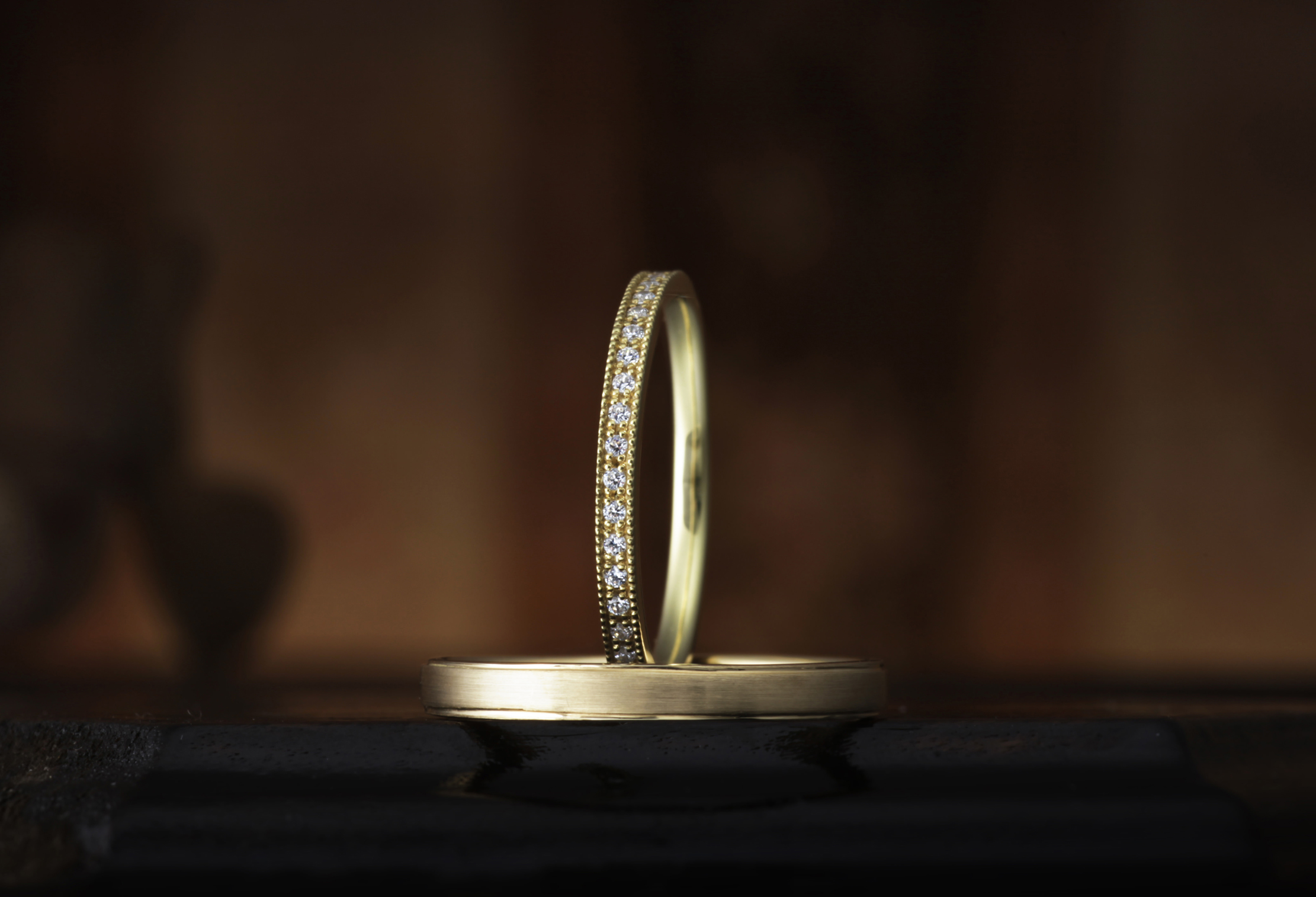 ハーフエタニティタイプの結婚指輪