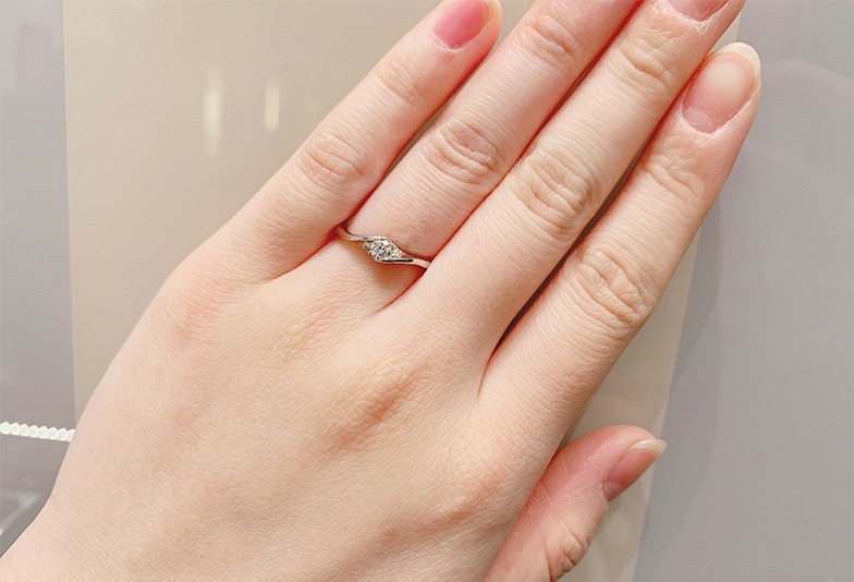 富山市で人気のロイヤルアッシャーの婚約指輪