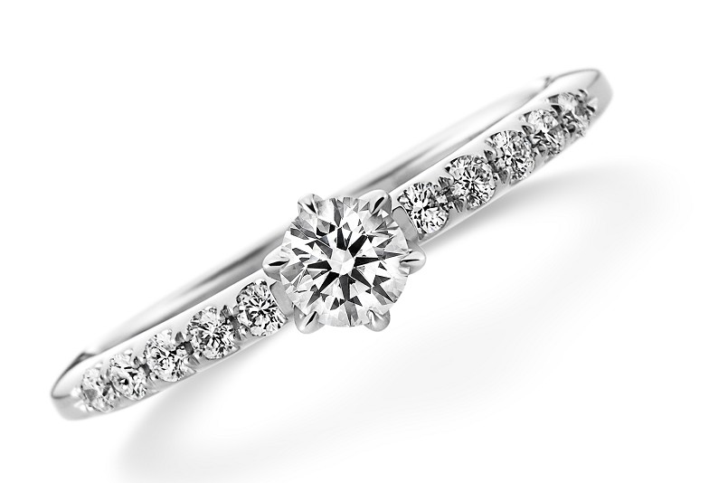 金沢市で人気のラザールダイヤモンドの婚約指輪