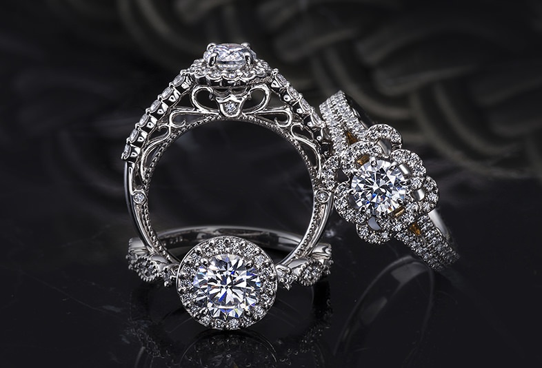 【那覇市】憧れの婚約指輪！豪華なデザインにしたい方へオススメブランド！