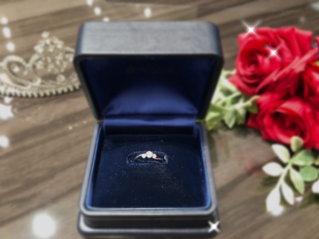 【福井市エルパ】男性必見！プロポーズにロイヤルアッシャーの婚約指輪を渡しませんか？