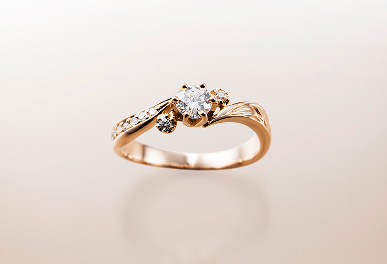 ハワイアンジュエリーの婚約指輪