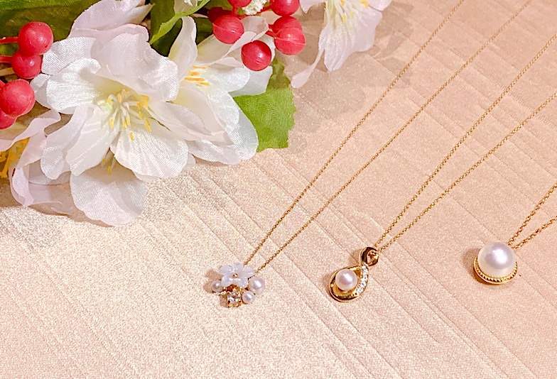 【福井市ベル】春にピッタリ！おしゃれな真珠ネックレスを着けて出かけよう！