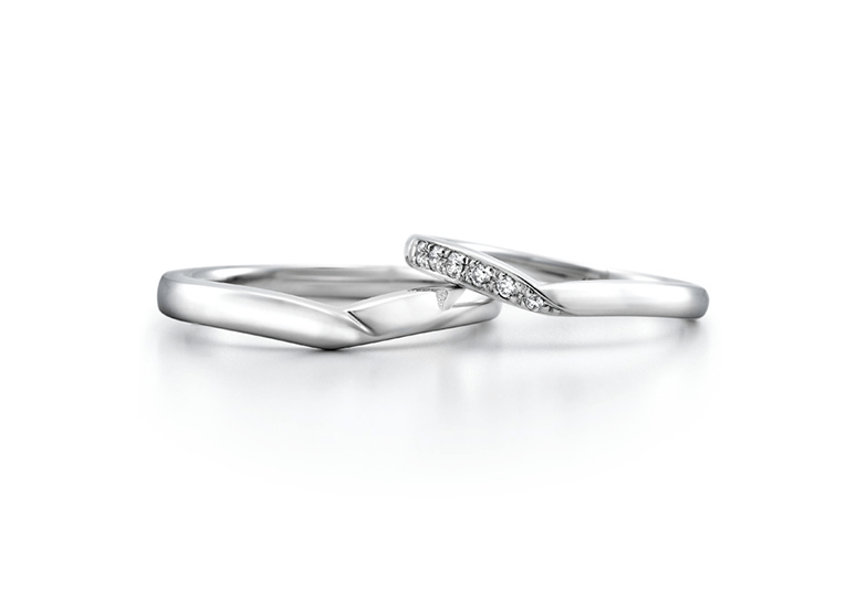 結婚指輪　V字デザイン