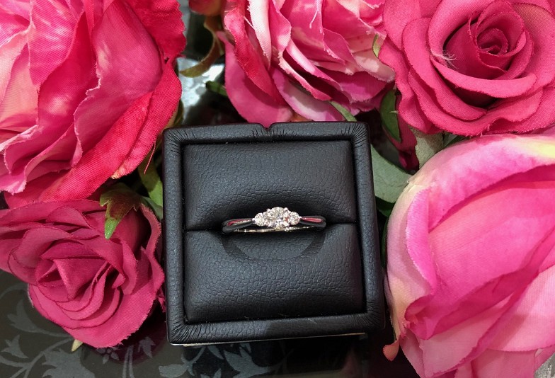 【福井市エルパ】プロポーズをするなら婚約指輪を！今女性に人気のデザインとは？