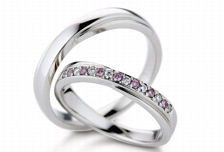 【大阪・梅田】ピンク好き必見！結婚指輪をピンクダイヤで可愛くアレンジ