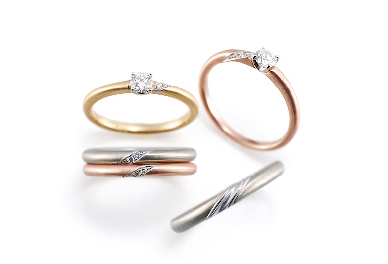 クッカクッカの結婚指輪、婚約指輪セットリング