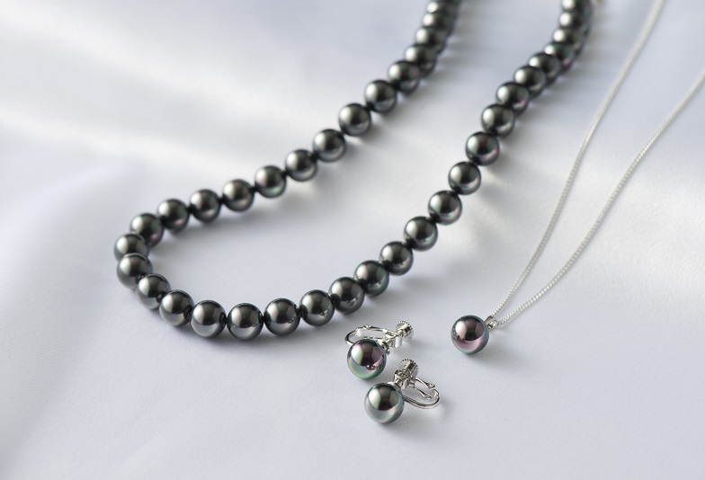 石川県 黒い真珠っていつ使う？黒蝶真珠ネックレスの魅力