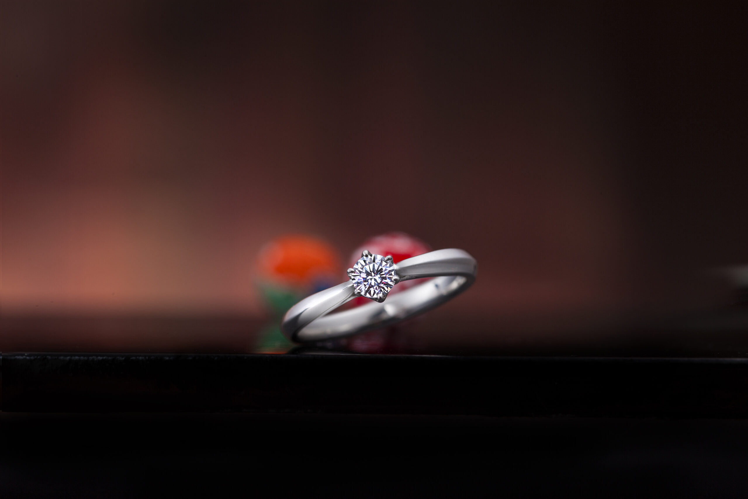 イロノハのシンプルな石なし婚約指輪　
