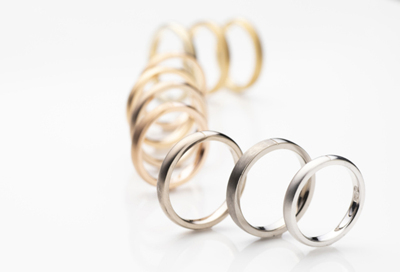 結婚指輪　素材