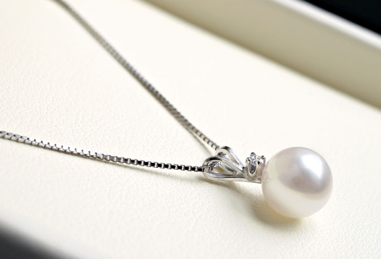 真珠の一粒ネックレス