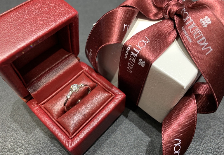 石川県　華奢でキラキラなモニッケンダムの婚約指輪「11EN18」をご紹介！