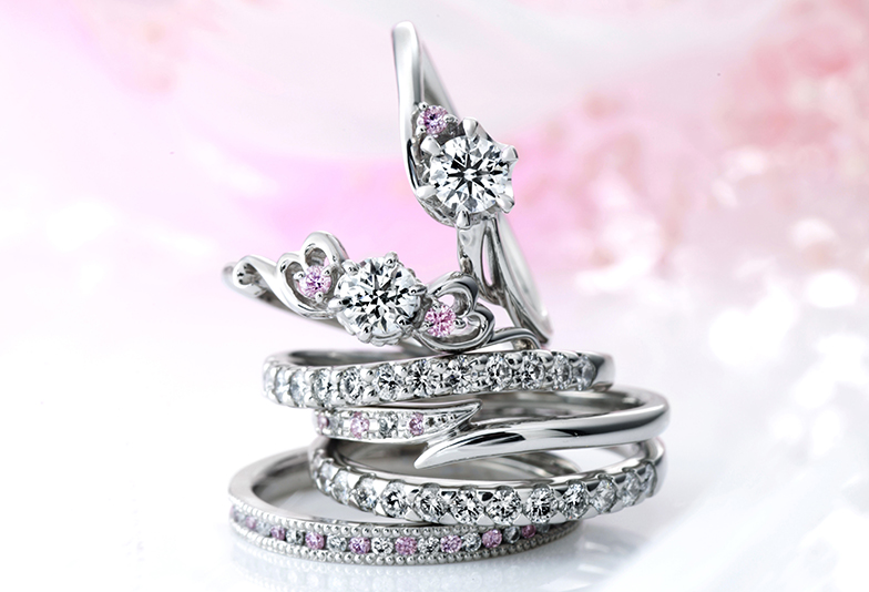 婚約指輪の　ピンクダイヤモンド