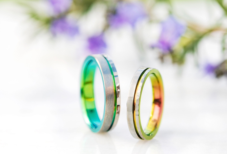 富山市で人気のSORAの水平線をイメージした結婚指輪。