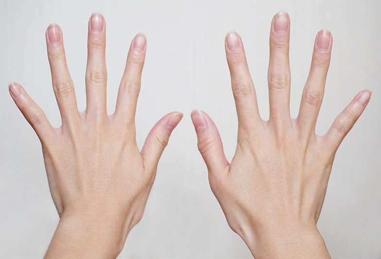 福井市 指のコンプレックスを目立たなくするｖ字 U字の結婚指輪をご紹介 Jewelry Story ジュエリーストーリー ブライダル情報 婚約指輪 結婚指輪 結婚式場情報サイト