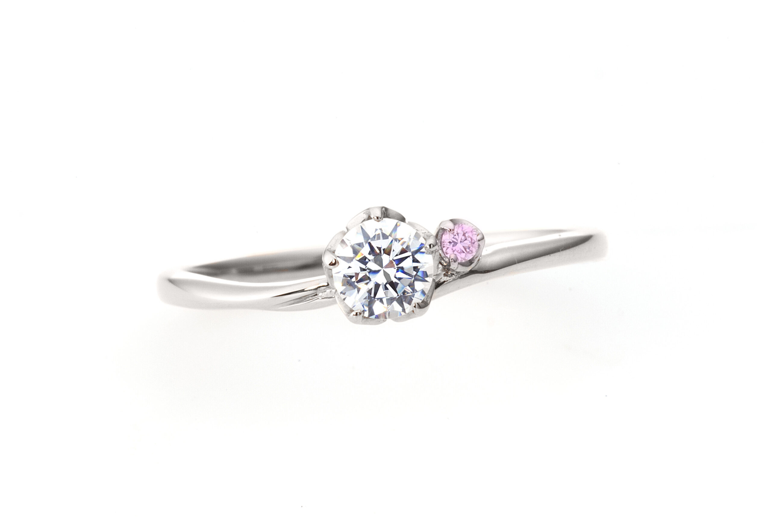 ピンクダイヤの婚約指輪