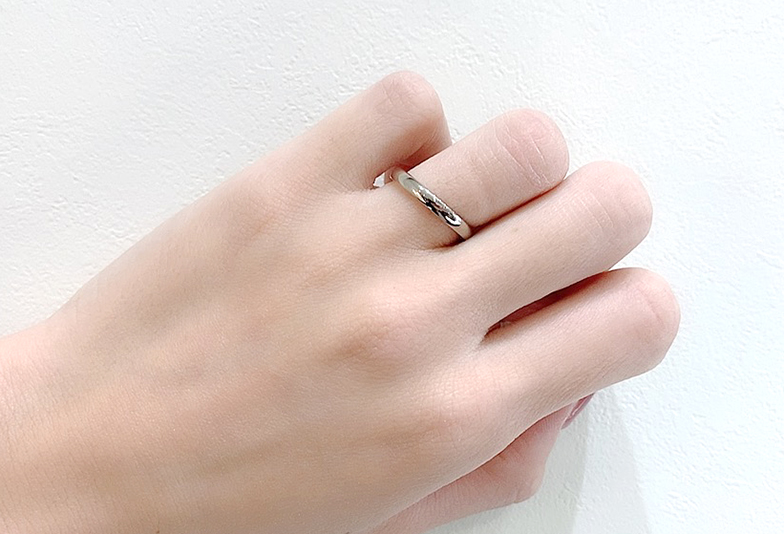 結婚指輪　シンプルなデザイン