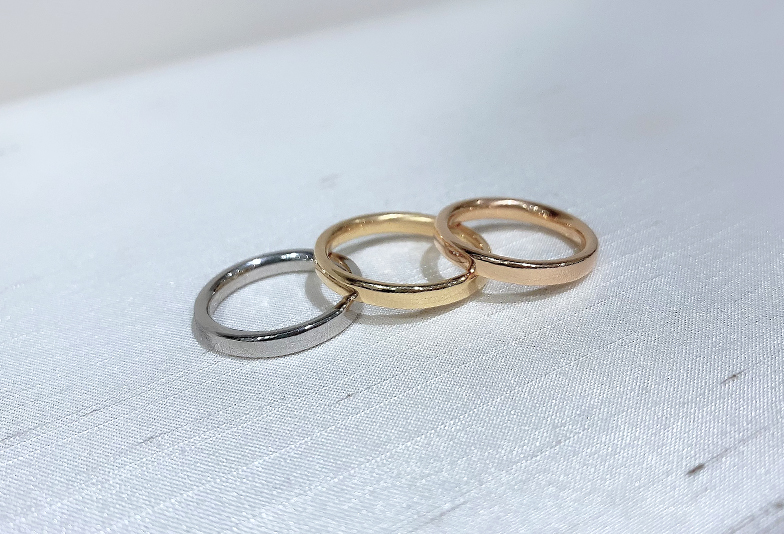 【静岡市】婚約指輪はプラチナとゴールド、どちらを選ぶべき？