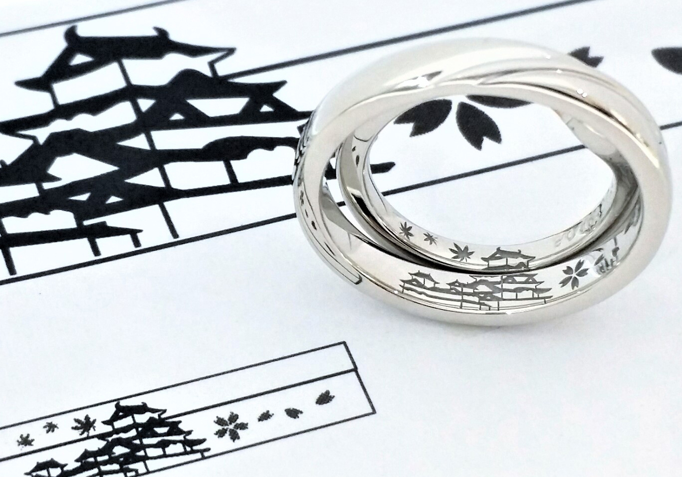 姫路城を彫った結婚指輪