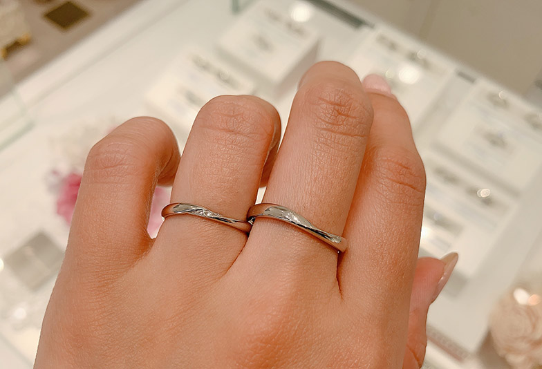 モナムール細身の結婚指輪