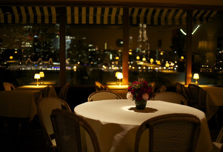 夜景の見えるレストランプロポーズ