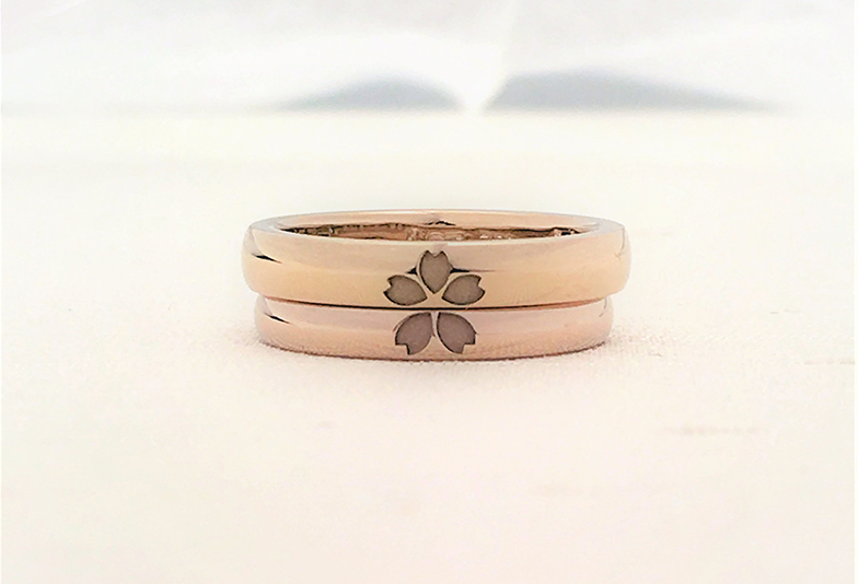 桜デザインの結婚指輪