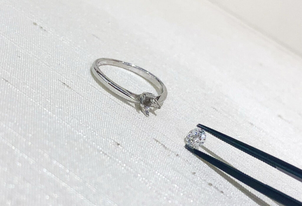 【静岡市】ダイヤモンドを持ち込んで婚約指輪を作れる店！僕たちの体験談
