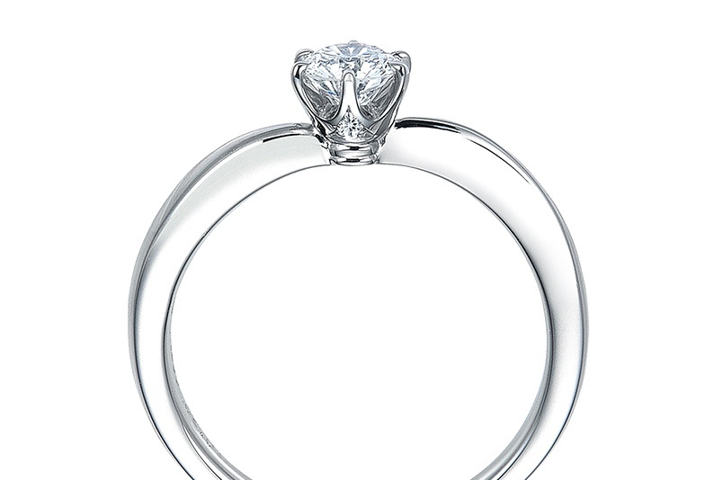 ロイヤルアッシャー人気の婚約指輪ERA809
