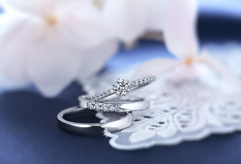 ロイヤル・アッシャー・ダイヤモンドの婚約指輪と結婚指輪