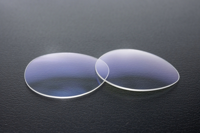 【飯田市】メガネのレンズ交換のタイミングはいつ？レンズ交換できるフレームの見極め方