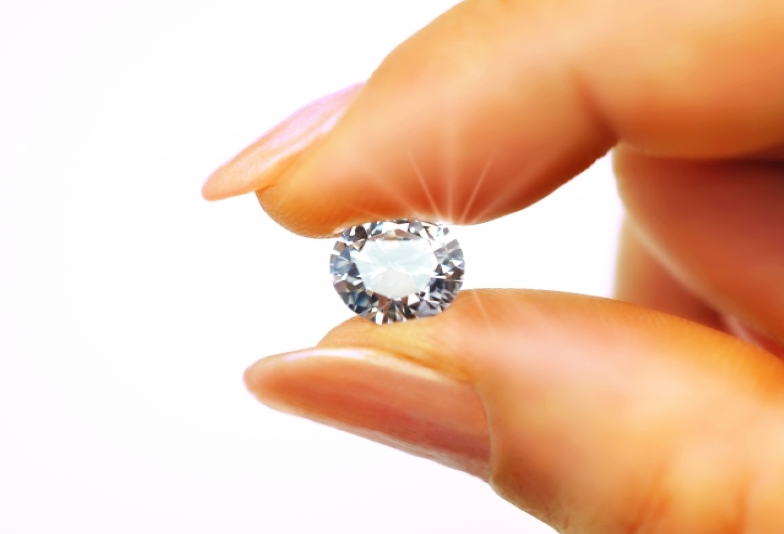 【宇都宮市】ダイヤモンドって全部同じだと思ってない？白く柔らかい輝きの上品なダイヤモンドって何が違うの？
