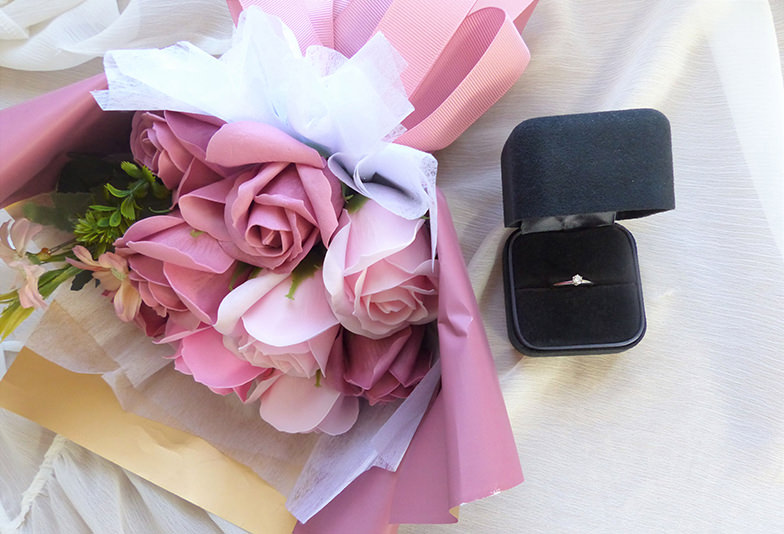 【いわき市】婚約指輪も愛されピンクを取り入れた大人可愛いセットリングを選ぼう
