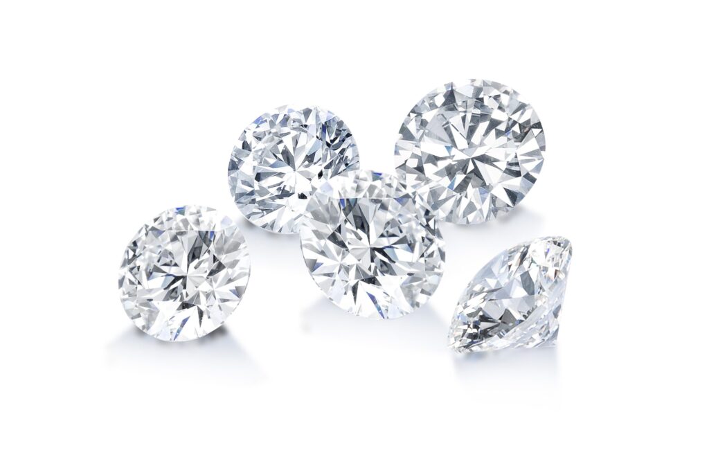 【上田市】婚約指輪の予算100万円ならどんなものが購入できる？ダイヤモンドの基礎知識と選び方。