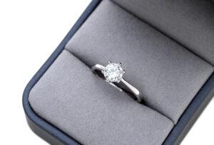 【岩出市】婚約指輪を贈るなら高品質ダイヤモンドをえらびませんか