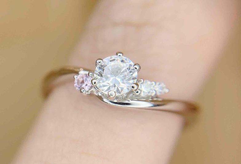 【浜松市】プロポーズで悩むポイント1位！婚約指輪のデザイン集をご紹介