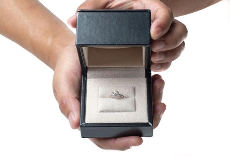【浜松】婚約指輪はふたりよりもひとりで！サプライズした方がメリットがある理由とは