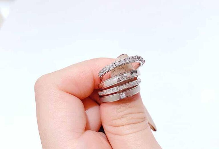 【浜松】結婚指輪に重ねるリングでおすすめのデザインは何？