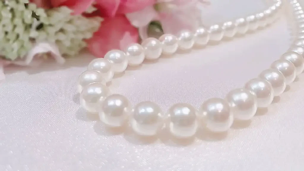 【横浜市】真珠ネックレスは専門店で比較するべき！本当に良い真珠に出会うためには
