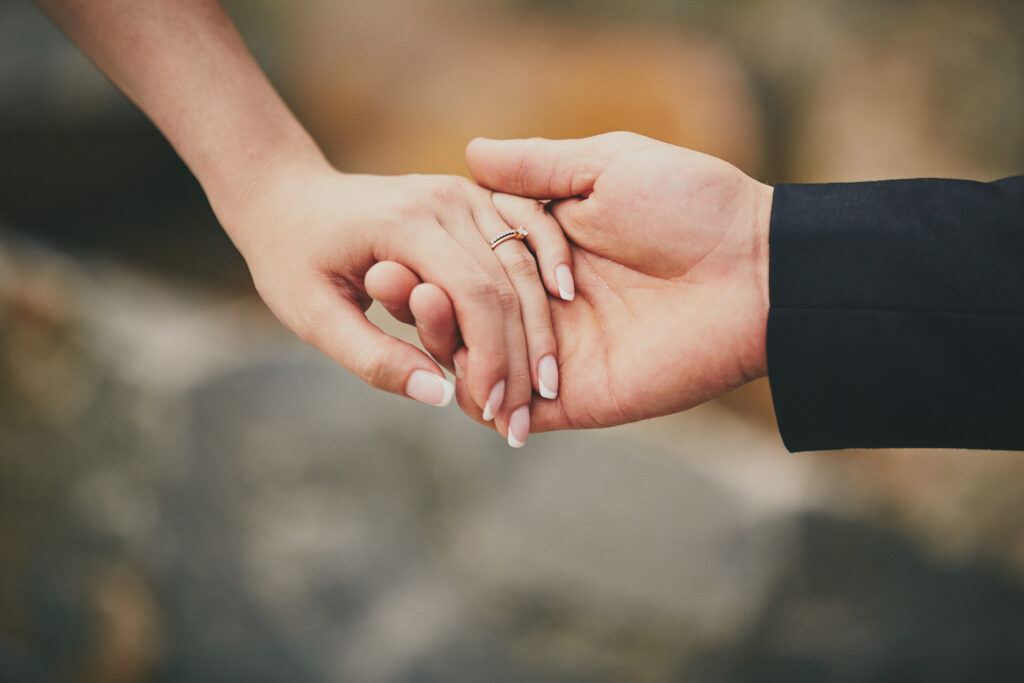 重ね着け風の華やかさが1本で叶う！富山で見つける、おしゃれな結婚指輪BEST3！