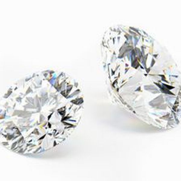 高砂市　婚約指輪を価格で諦めていませんか？結婚指輪とセットでお得に購入できるプランご紹介