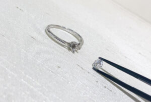 【静岡市】娘の結婚式に着けられるよう、眠っていた婚約指輪をジュエリーリフォーム！