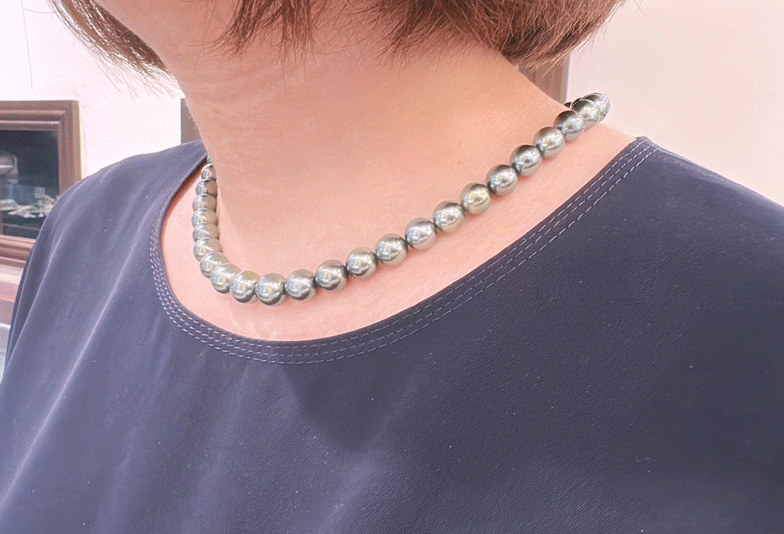 【静岡】いざという時、慌てないために。葬儀にふさわしい黒蝶ネックレスの準備