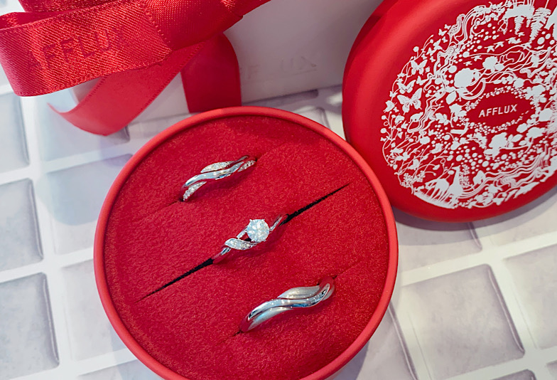 【いわき市】婚約指輪と結婚指輪は重ねて素敵なセットリングがおすすめ！