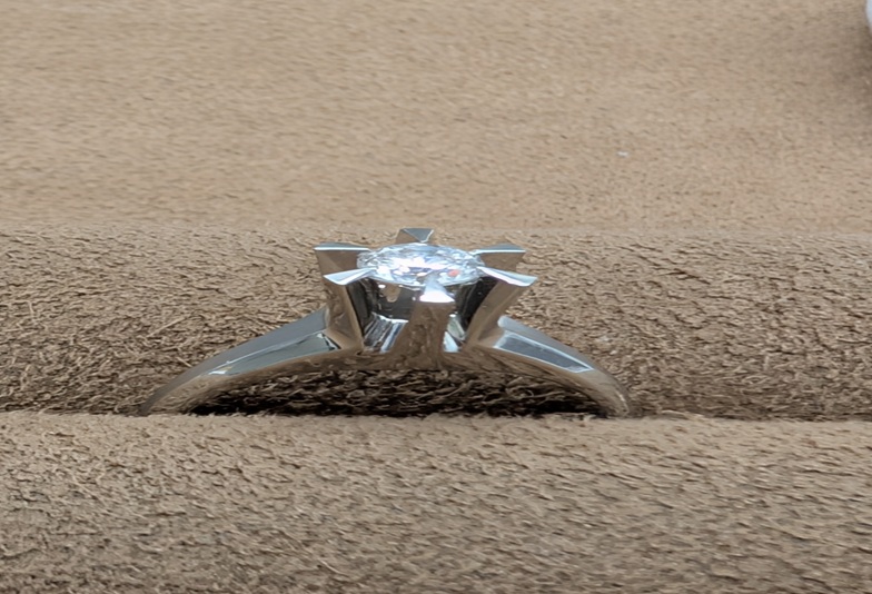 【京都】受け継いで使わなくなった指輪が自分好みのデザインに！代々受け継ぐダイヤモンドはリフォームがおすすめ！