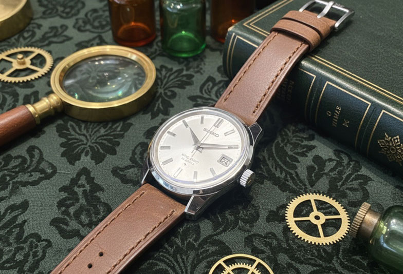 ヴィンテージキングセイコー 裏蓋に秘められた「王」の誇り：メダリオン物語