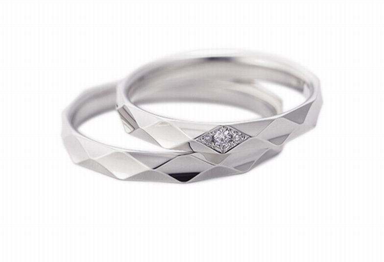 明石市　丈夫で高品質な結婚指輪が2本で10万円台で揃えられるのはgarden姫路だけ！